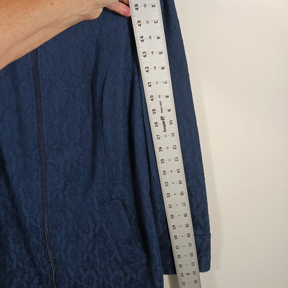 Susan Graver Navy Lace Topper - Jacket, Zip Front, Long Sleeve, Lt. Wt., Sz Med. - Picture 13 of 16